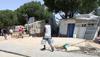 Vivienda habilita 5 millones de euros para garantizar el derecho a la vivienda de las trabajadoras/es temporeras/os en Palos de la Frontera y Moguer