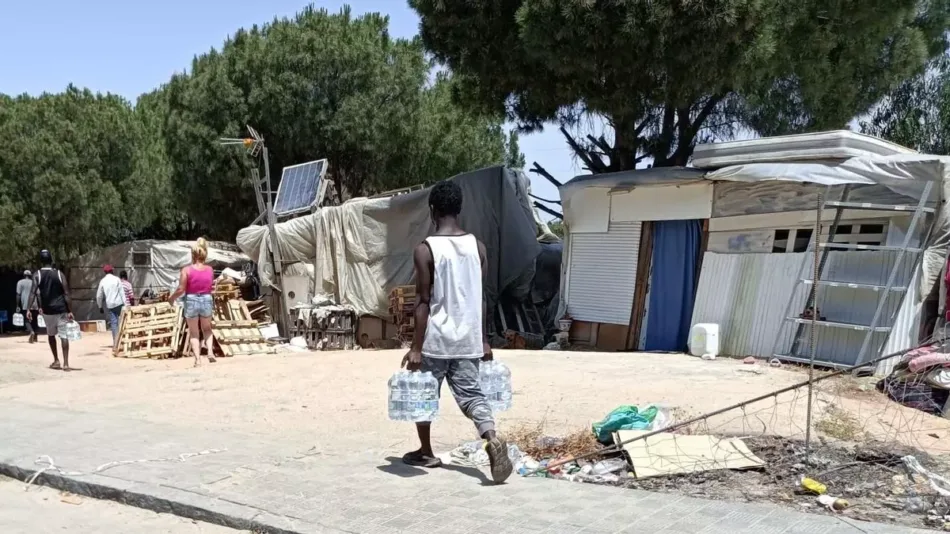 Vivienda habilita 5 millones de euros para garantizar el derecho a la vivienda de las trabajadoras/es temporeras/os en Palos de la Frontera y Moguer