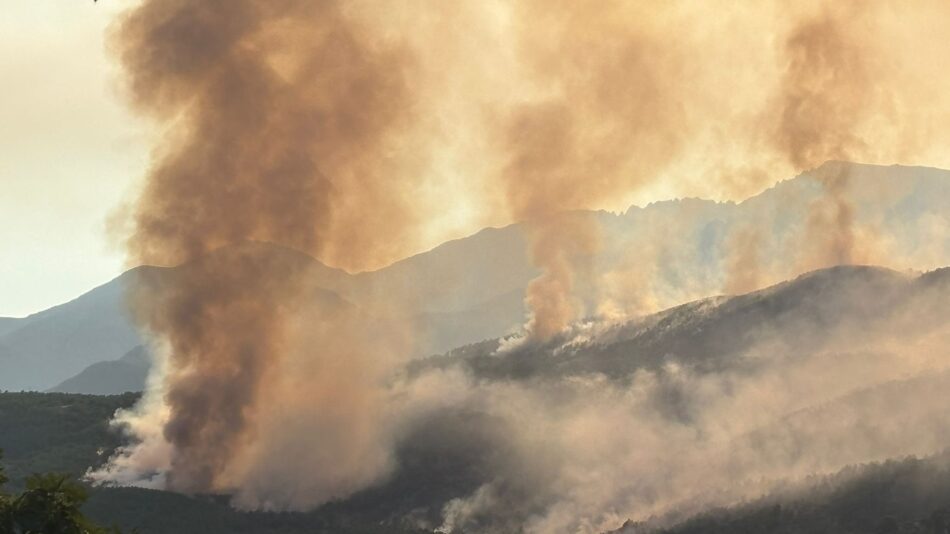 El incendio de Ávila ya es el más devastador de la historia de España: 55.000 hectáreas calcinadas y un nuevo escenario de fuego imparable impuesto por el cambio climático