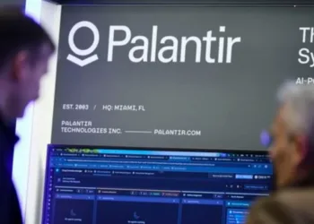 Gobierno de coalición veta a Palantir Technologies en nuevos contratos con empresas públicas