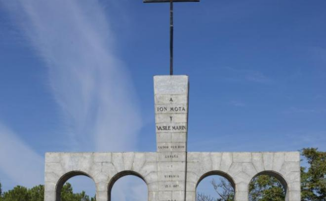 IU Majadahonda valora muy positivamente la decisión de retirar el «monumento a los Rumanos Caídos», de exaltación fascista, en cumplimiento de la Ley de Memoria Democrática