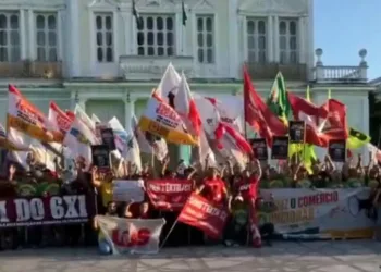 Protestas en Brasil exigen fin de la jornada laboral 6×1