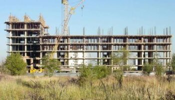 Ecologistas en Acción, Greenpeace y la Confederación de Sindicatos de Inquilinas rechazan la modificación de la Ley del Suelo en el decreto sobre vivienda