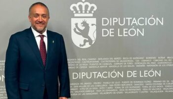 El PCE llama incoherente a Courel por apostar el turismo mientras impulsa la industria militar