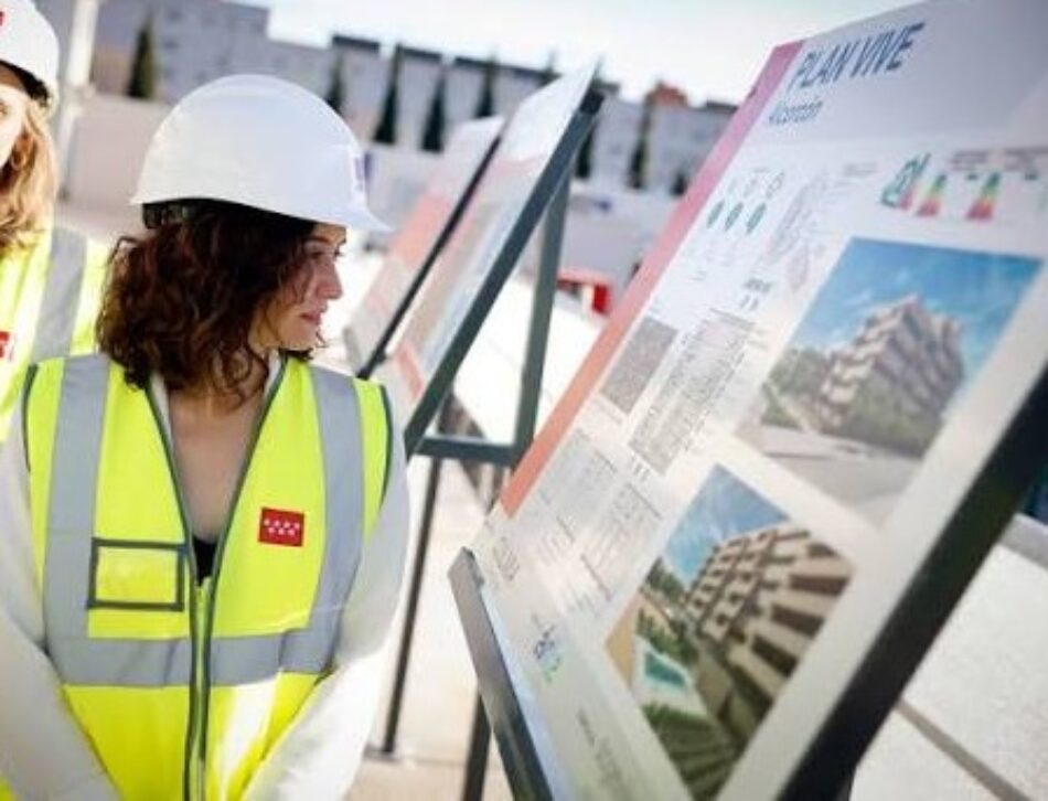 El decreto ‘exprés’ de Ayuso para su ático de lujo en Chamberí le otorga el «uso» de las «dependencias de la administración» hasta cuatro años tras su cese