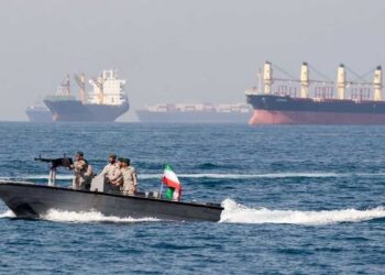 Irán exige reconocer su marco jurídico para reabrir estrecho de Ormuz