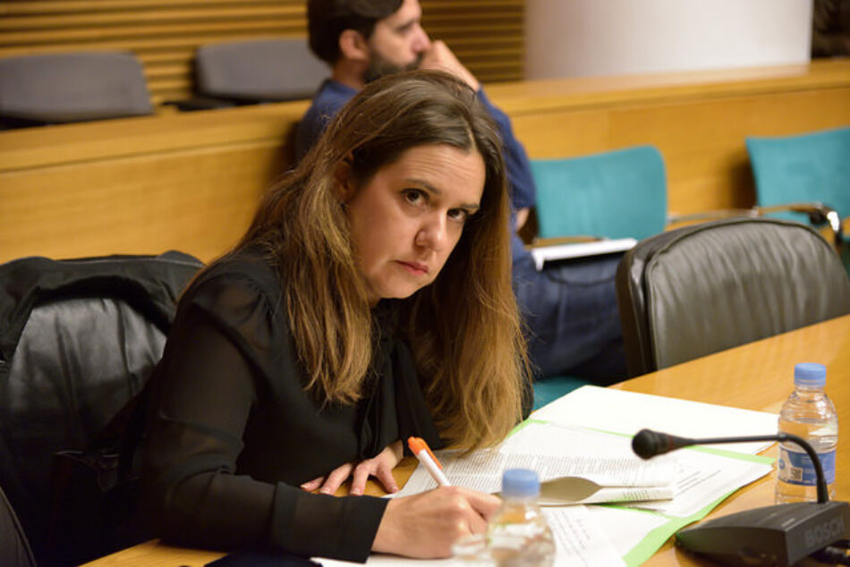 Compromís denuncia que la política de empleo del Consell del PP se basa en el aumento del salario de los altos cargos