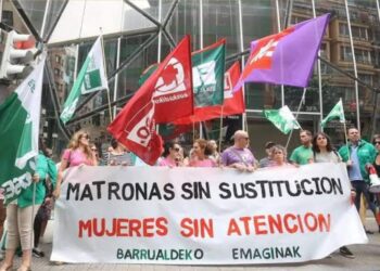 FACUA Euskadi denuncia la falta de matronas en el Servicio Vasco de Salud