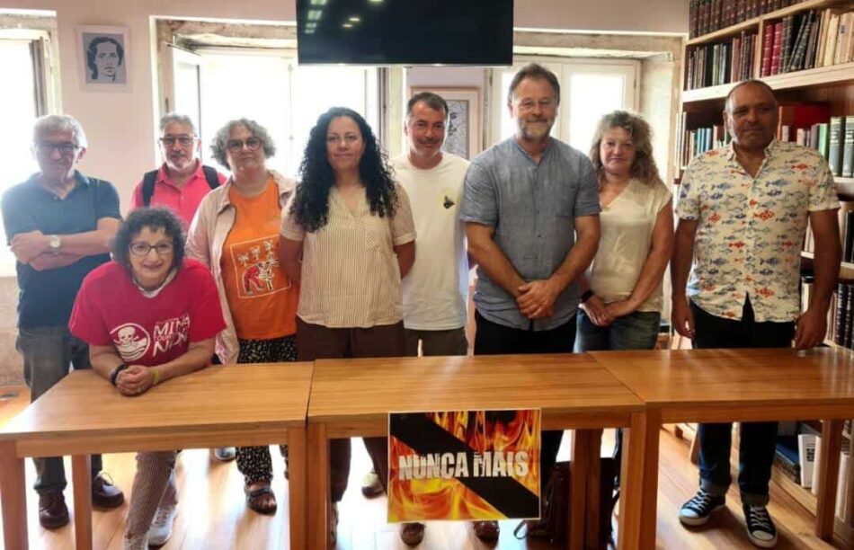 A plataforma “Por un monte galego con futuro” reclama un cambio radical na política forestal e de prevención dos incendios
