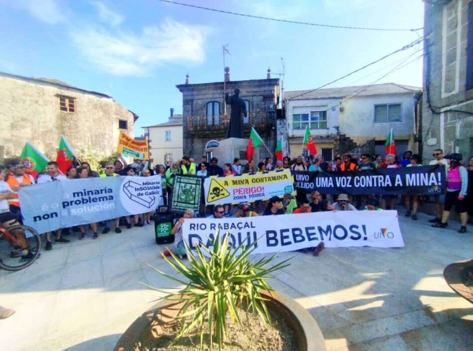 Activistas galegas e portuguesas ocupan a mina ilegal de San Xoán na Gudiña
