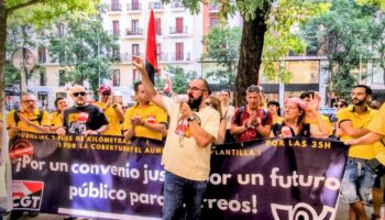 CGT Correos, contra la represión sindical y la precariedad en una multitudinaria concentración en Madrid