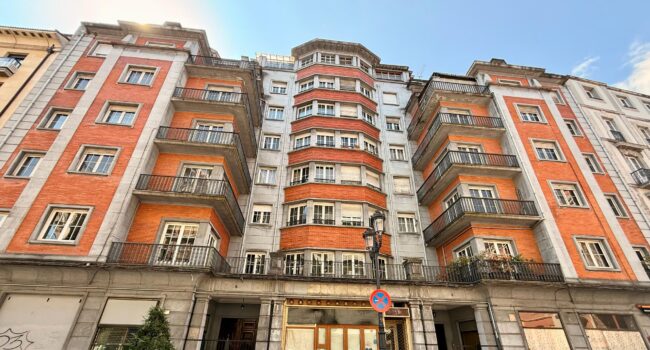 Somos Asturies reclama que las viviendas vacías de la Seguridad Social pasen al parque público y no acaben en manos de fondos de inversión
