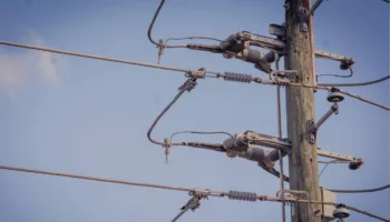 FACUA Andalucía exige una respuesta coordinada de la Junta ante los continuos cortes de luz en barrios vulnerables