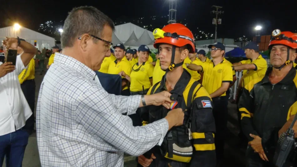 Brigada cubana es reconocida en Venezuela por sus labores de rescate tras el sismo