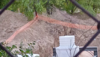 Valdebernardo (Vicálvaro, Madrid) sale de nuevo a la calle para impedir la apertura de una nueva gasolinera junto a edificios de viviendas