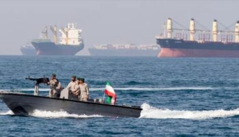 Irán asegura tener un control “absolutamente firme” sobre Ormuz