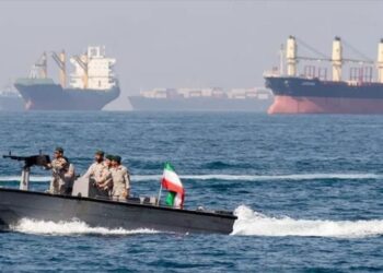 Irán asegura tener un control “absolutamente firme” sobre Ormuz