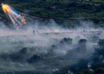 Israel ataca el sur del Líbano con bombas de fósforo