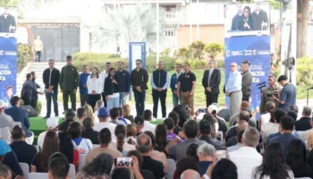 Presidenta (E) Delcy Rodríguez lideró reapertura de comercios estratégicos y entrega de créditos en La Guaira