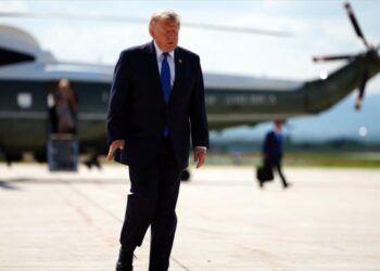 Sondeo: Trump pierde aprobación en 11 estados que ganó por dos dígitos