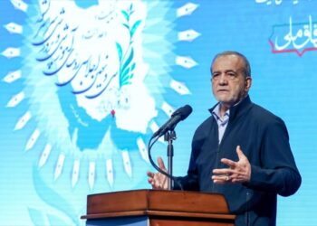 Pezeshkian: Irán gestionó con dignidad y firmeza el acuerdo con EEUU