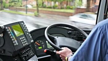 Un informe de la Seguridad Social constata índices elevados de morbilidad de las y los conductores de transporte de viajeros por carretera