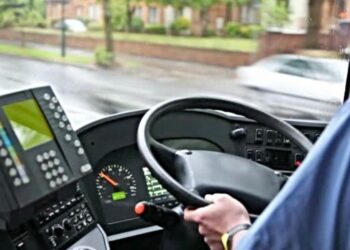 Un informe de la Seguridad Social constata índices elevados de morbilidad de las y los conductores de transporte de viajeros por carretera