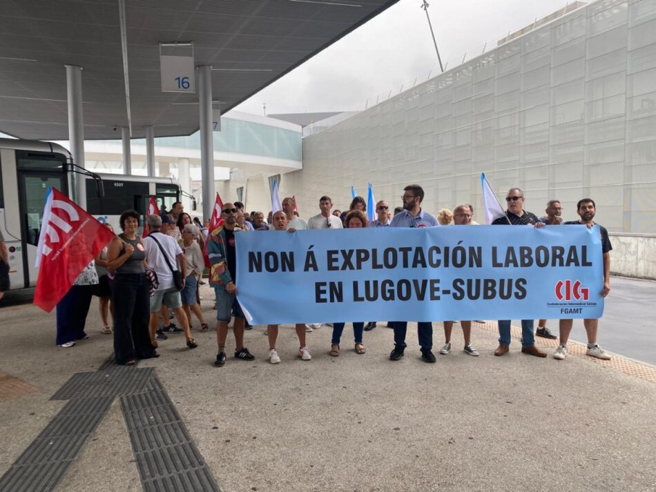 O persoal de Lugove-Subus concéntrase na estación de autobuses de Vigo na segunda xornada de folga