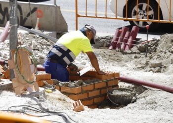El cáncer de piel derivado de la exposición al sol en el trabajo debe ser reconocido como enfermedad profesional