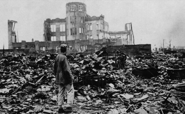 Medvédev critica a Japón por omitir el papel de EEUU en los bombardeos atómicos de Hiroshima y Nagasaki