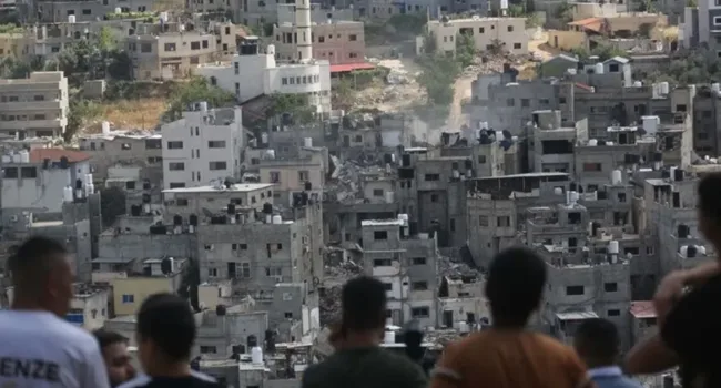 «Israel» bloquea retorno de residentes y amplía control en Cisjordania