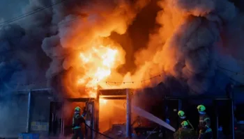 Ataque con misiles balísticos impacta zonas no residenciales de Kiev