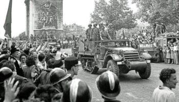 París conmemora el 82 aniversario de su liberación y el papel clave de los republicanos españoles