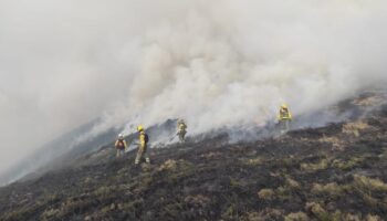 Agentes e ingenieros del operativo de incendios forestales de Aragón también irán a la huelga si la DGA no atiende a sus reivindicaciones