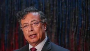 Presentan en Colombia proyecto para derogar la Paz Total que estableció Petro