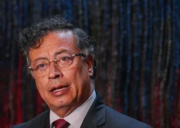 Presentan en Colombia proyecto para derogar la Paz Total que estableció Petro
