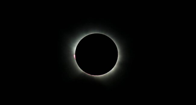 Así se ha visto el eclipse solar total desde España