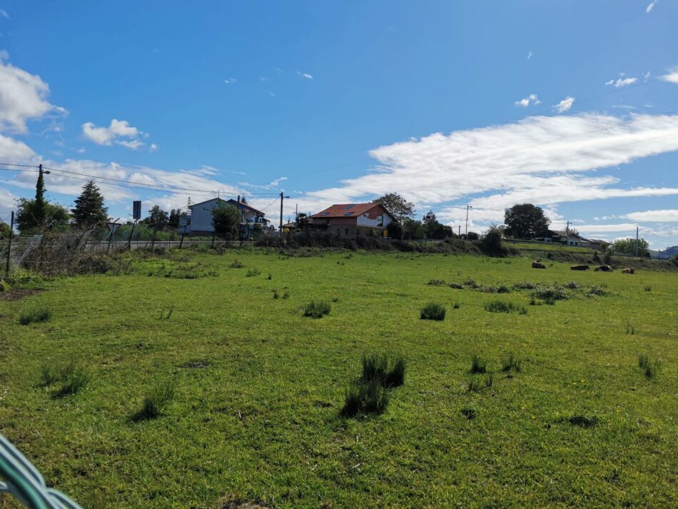 El Principado autoriza dos parques de baterías en zona no urbanizable, como son los Arenales en Oviedo