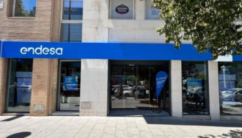 Los vecinos de San Jerónimo (Sevilla) se concentrarán esta mañana frente a Endesa para protestar por los prolongados cortes de luz que en importantes zonas del barrio