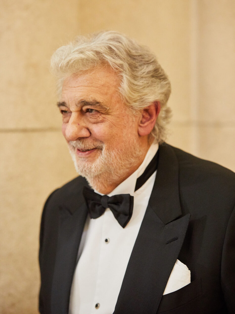Marea Violeta exige a Pelayo retirar el apoyo institucional a Plácido Domingo del Teatro Villamarta