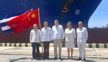 China entrega a Cuba nuevo donativo de arroz