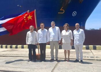China entrega a Cuba nuevo donativo de arroz