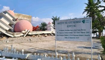 Aumentan los muertos a 47 tras sismo en Indonesia