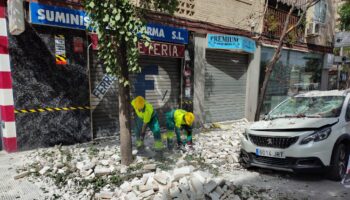 FACUA traslada a los afectados por los terremotos de Granada cómo reclamar los daños