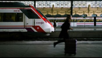 Ecologistas pide integrar el tren al aeropuerto en la red de cercanías en Sevilla