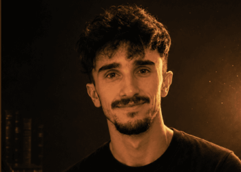 Entrevista con el escritor Unai Arroita: “En el mundo real casi nunca manda quien parece que manda”