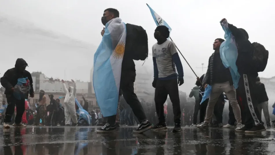 Argentina: Milei es cada vez más rechazado también por los jóvenes