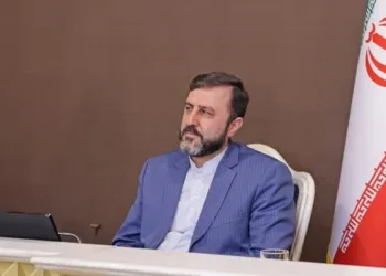 Reapertura de Ormuz dependerá del fin del conflicto, afirma Irán