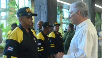Cuba rinde homenaje a equipo de rescatistas por su labor tras terremotos en Venezuela