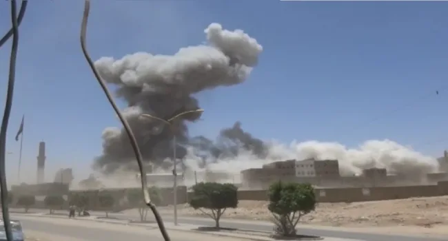 Artillería saudita bombardea zonas residenciales en Saada (Yemen)